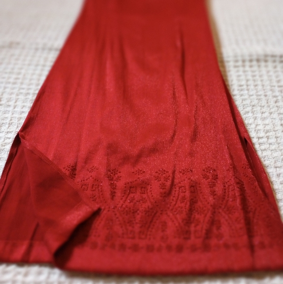 NWT Red Rampage Women's Cocktail Dress with Side Slits and Sequin Hem | Size 7 - Picture 11 of 14